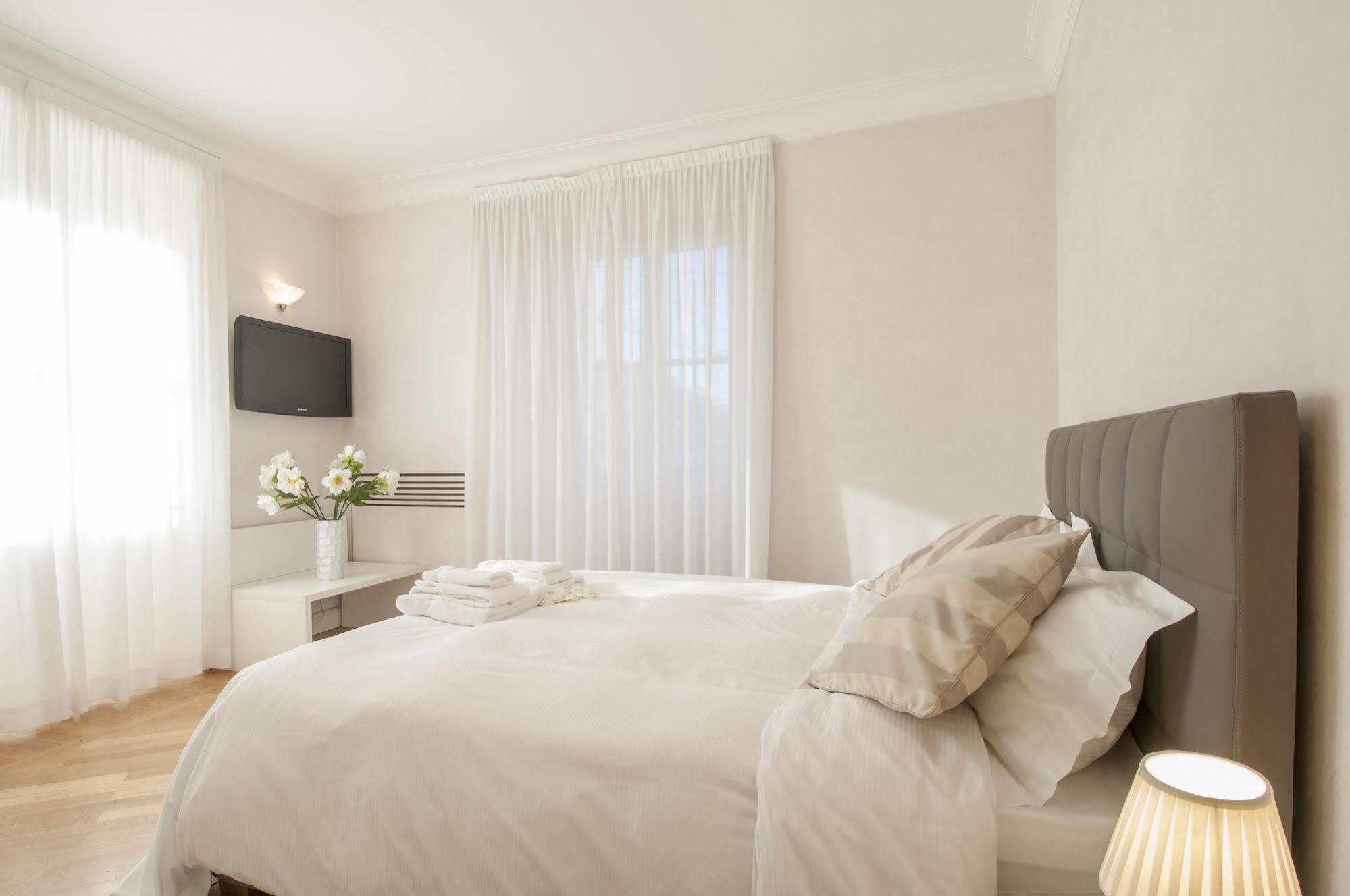 Milan Royal Suites Dış mekan fotoğraf