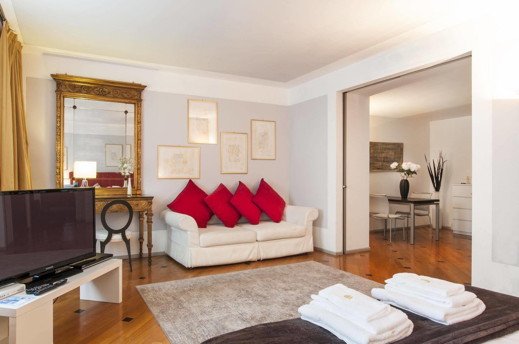 Milan Royal Suites Dış mekan fotoğraf